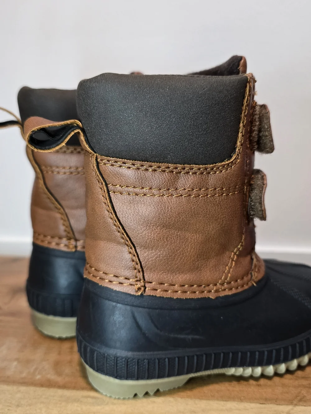 Gap Kids 3M Thinsulate Winter Duck Boots Todder Size. Fall & Winter Style.